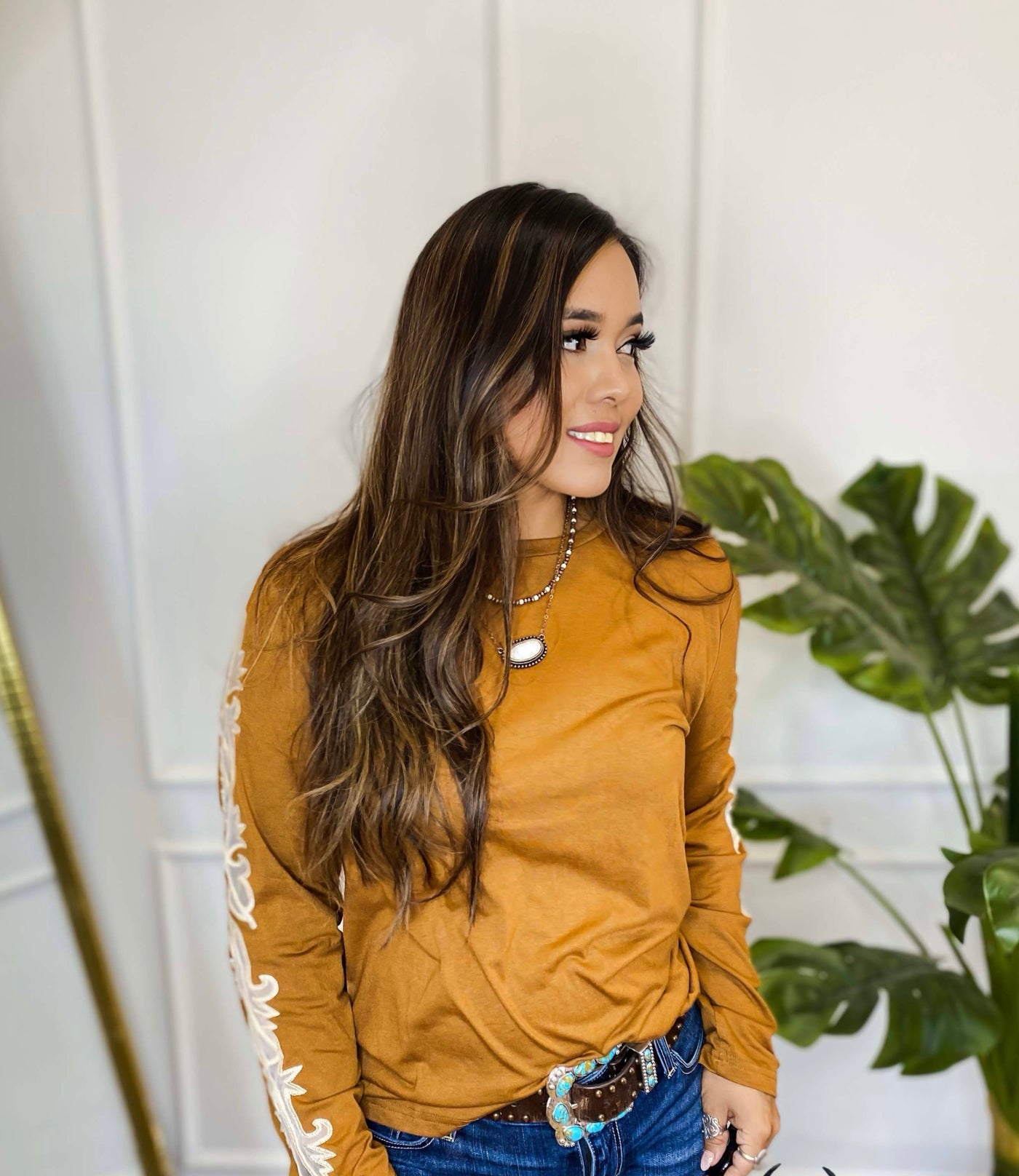 Abigail Saddle Top