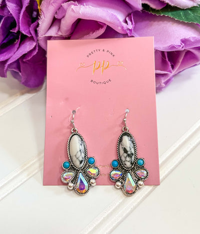 Dessert Bloom Earrings White