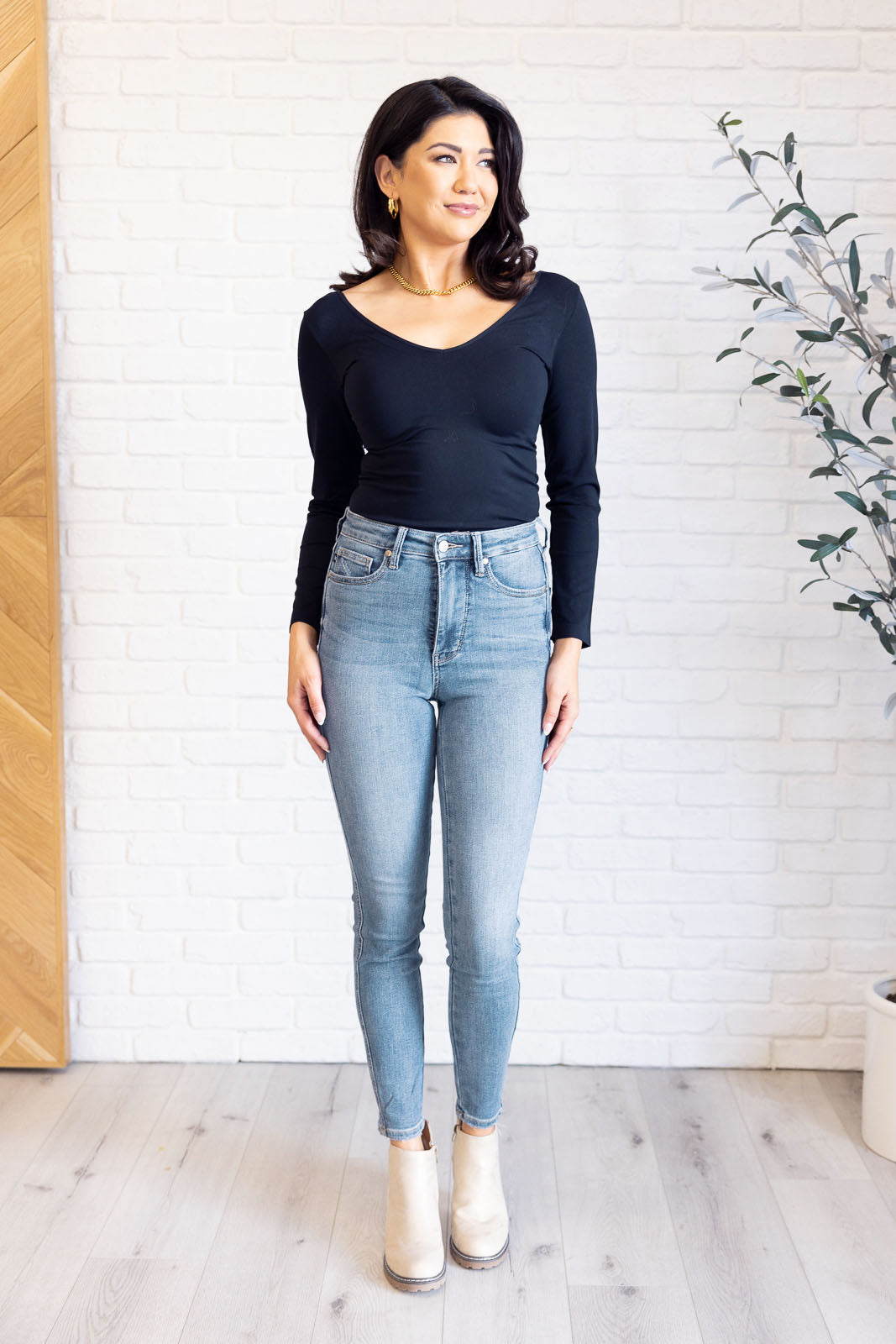 Justine High Rise Control Top Contrast Wash Skinny Jeans🩷