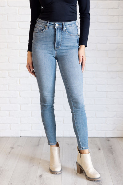 Justine High Rise Control Top Contrast Wash Skinny Jeans🩷