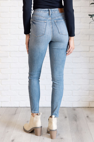 Justine High Rise Control Top Contrast Wash Skinny Jeans🩷