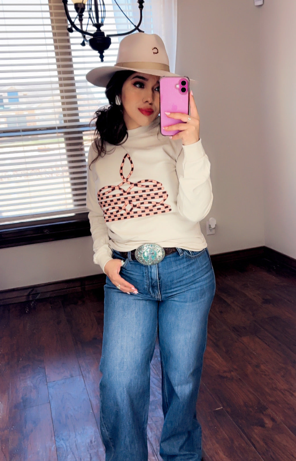 Boot Stitch Queen Long Sleeve