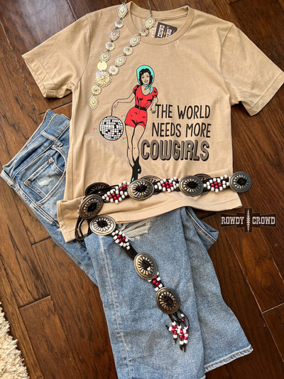 More Cowgirls Tee🩷