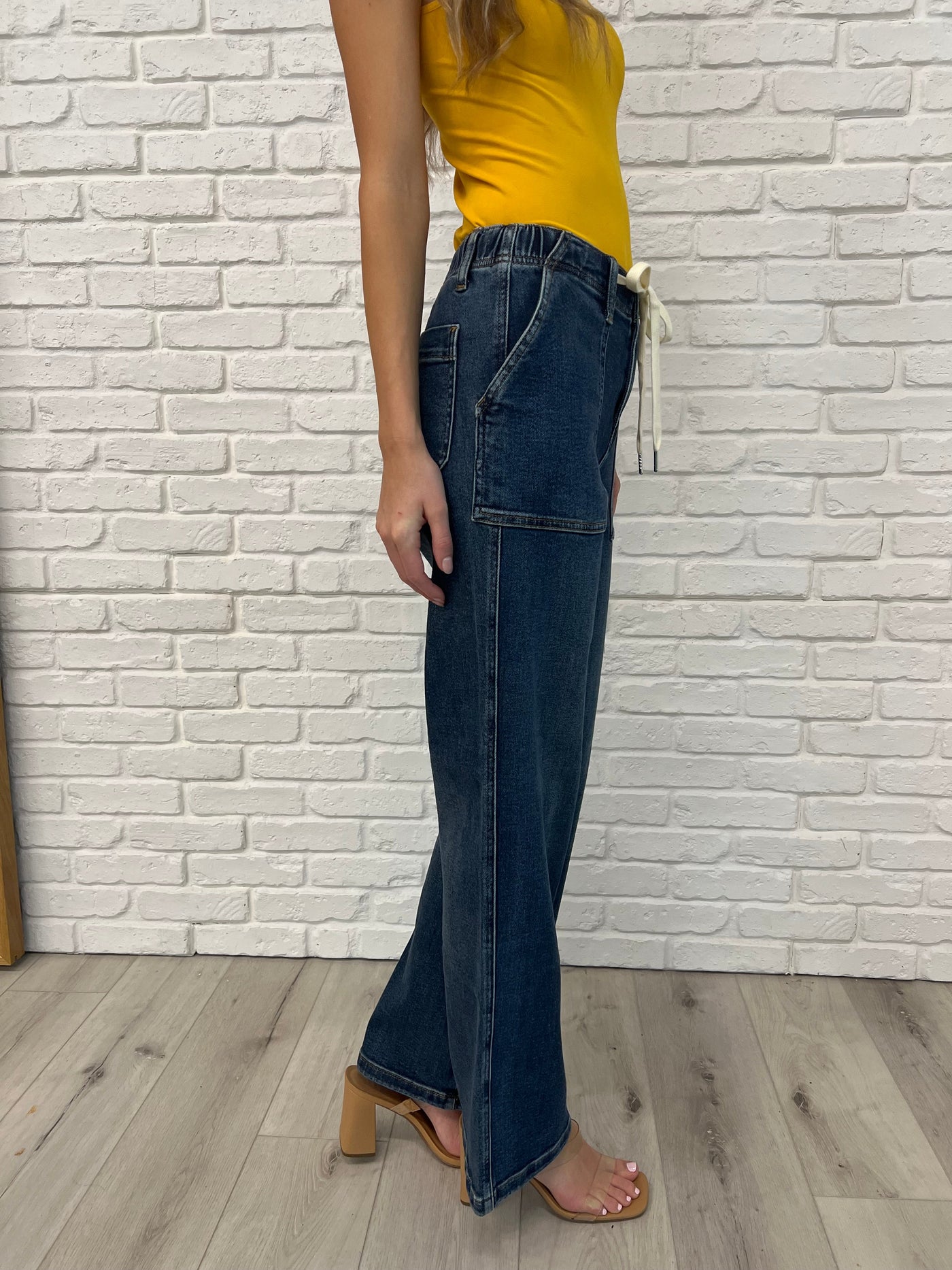 Melanie High Rise Drawstring Wide Leg Jeans🩷