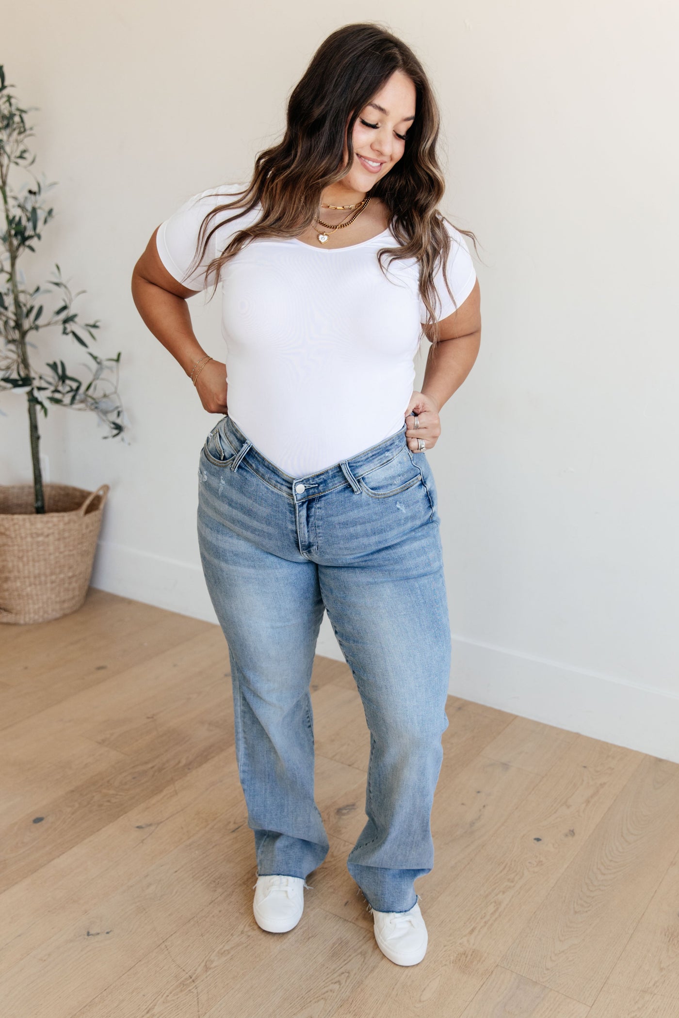 Mildred High Rise V Front Waistband Straight Jeans🩷