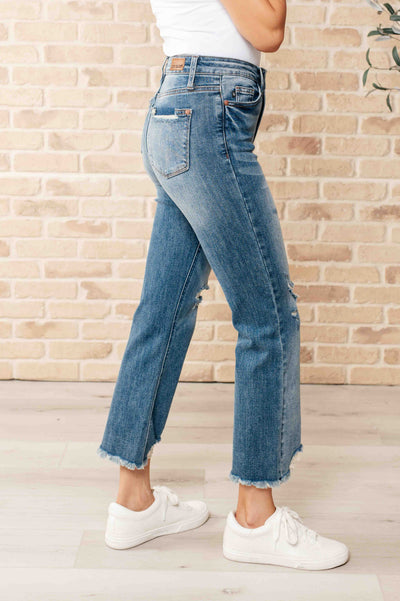 Judy Blue Sammy High Waist Distressed Crop Straight Leg Jeans🩷