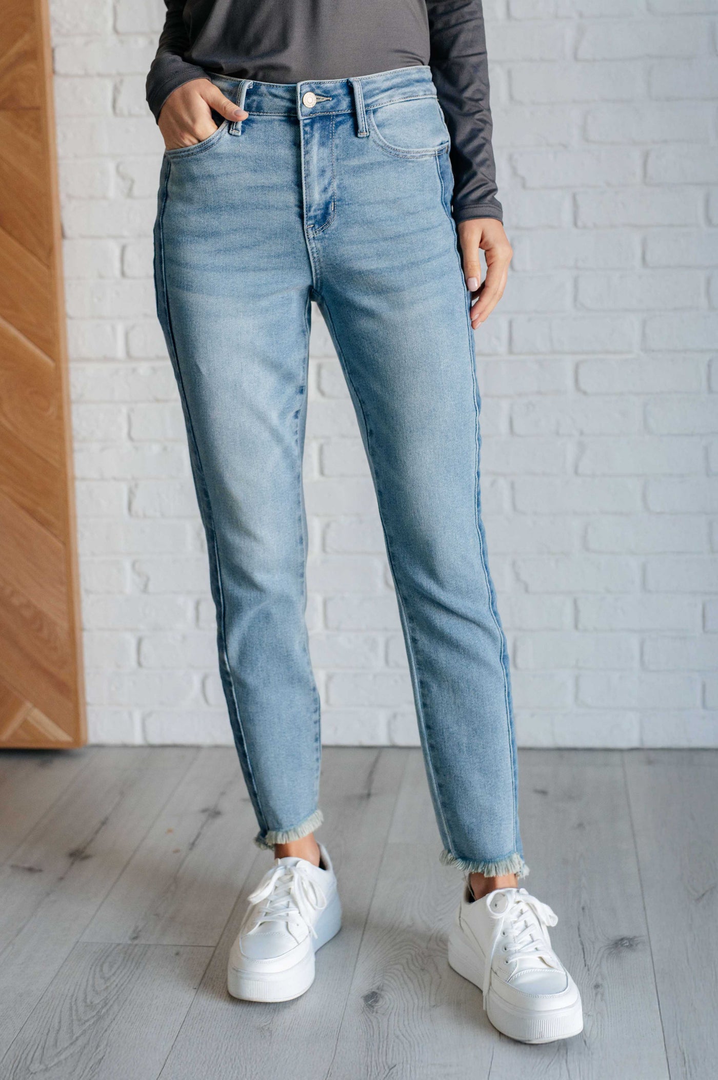 Susan High Rise Side Panel Detail Slim Jeans🩷