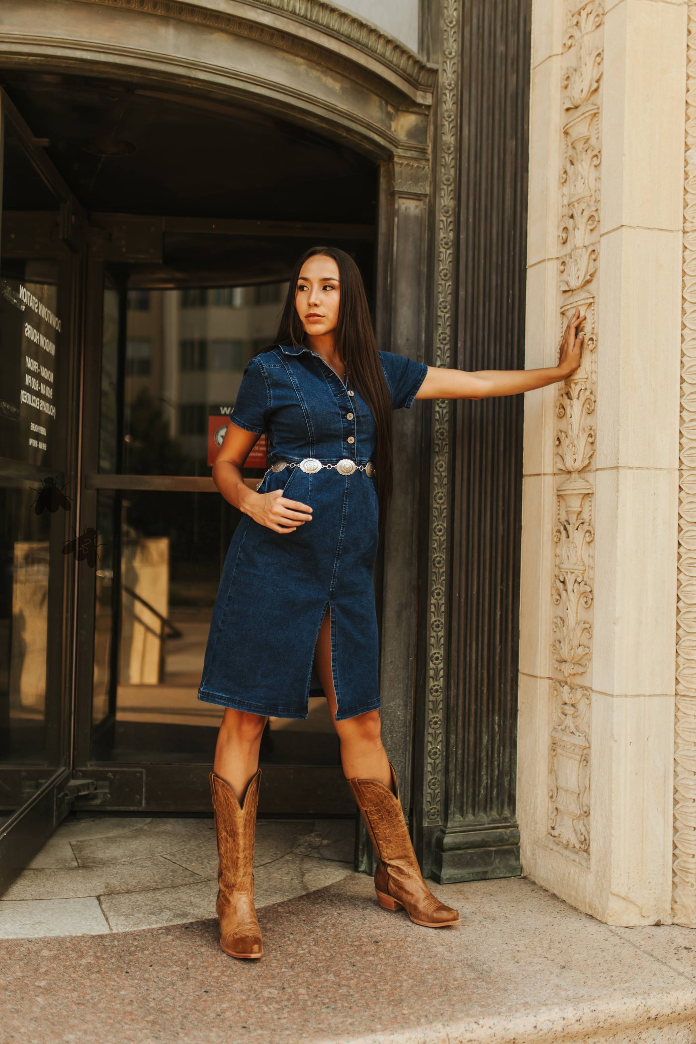 The Lil Denim Dress 🩷