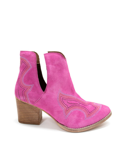 Journee Ankle Boots in Magenta🩷